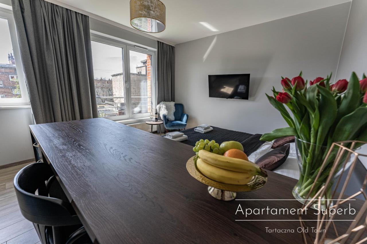 Tartaczna Old Town Apartment กดัญสก์ ภายนอก รูปภาพ