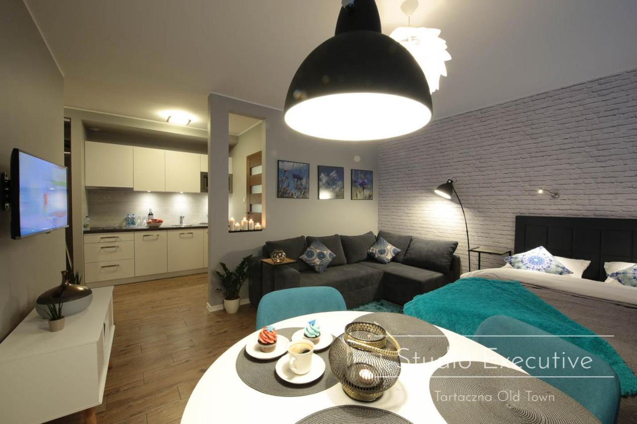 Tartaczna Old Town Apartment กดัญสก์ ภายนอก รูปภาพ