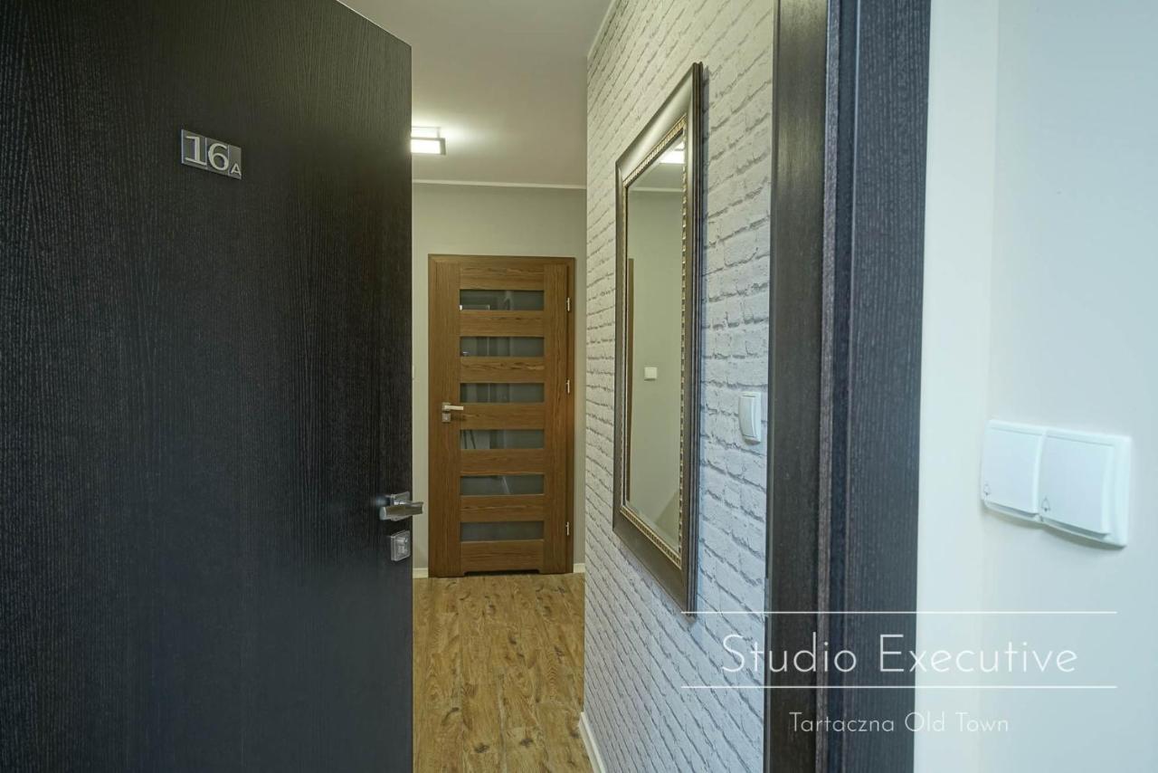 Tartaczna Old Town Apartment กดัญสก์ ภายนอก รูปภาพ